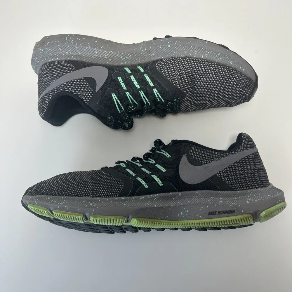 Nike Run Swift Running Shoes Womens SZ 9 Gray Black Green‎ AR1904-001